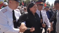 В Алматы 9 мая задержали мать-одиночку В Алматы 9 мая задержали мать-одиночку