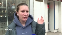 "Еще не вечер: вечером 120 может быть": москвичи реагируют на падение рубля "Еще не вечер: вечером 120 может быть": москвичи реагируют на падение рубля