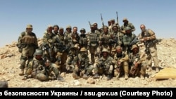 Военные, предположительно наемники "ЧВК Вагнера", в Сирии, фото СБУ Украины