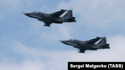 Истребители "Сухой" Su-25 в Севастополе